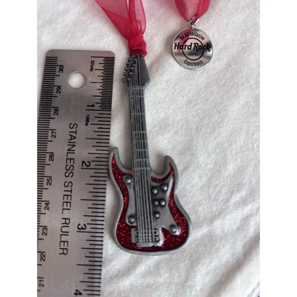 N/A pewter guitar
